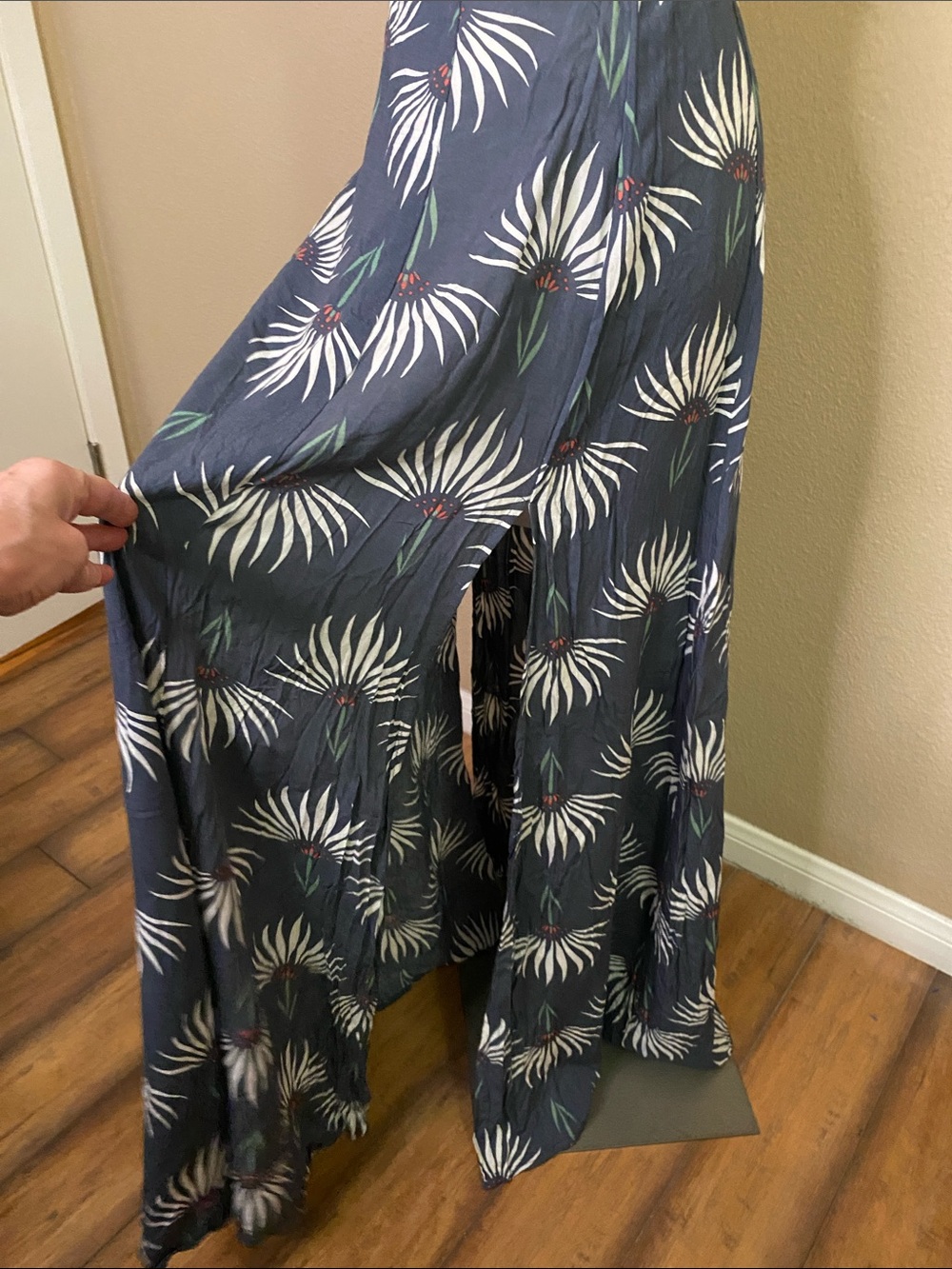 Lulus blue Floral Print boho festival Maxi Skirt & crop top set S - Picture 13 of 13